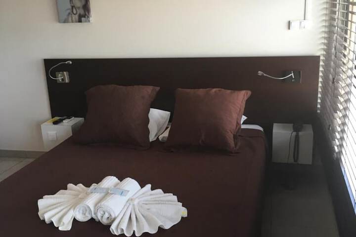 Room 17 of 65