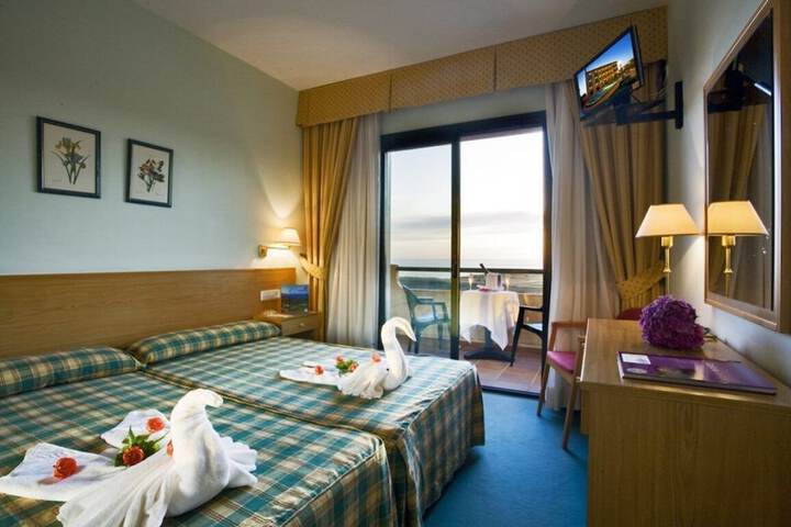 Room 10 of 56