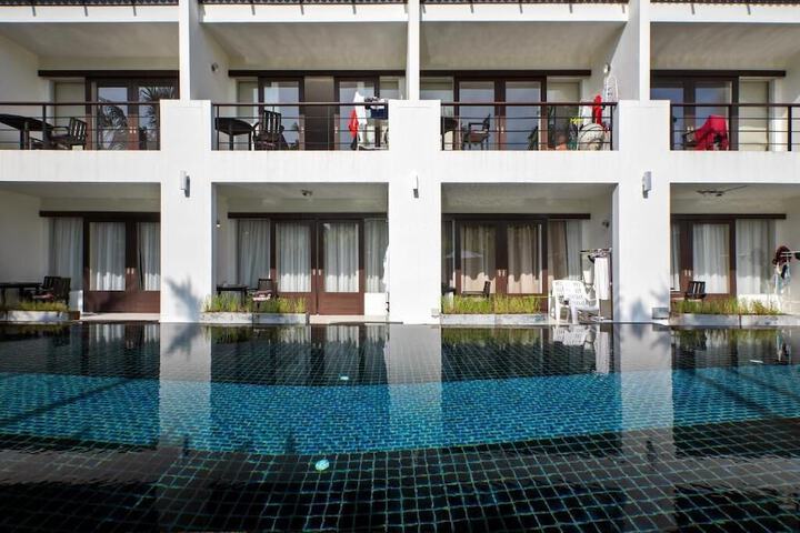 Pool 36 of 52