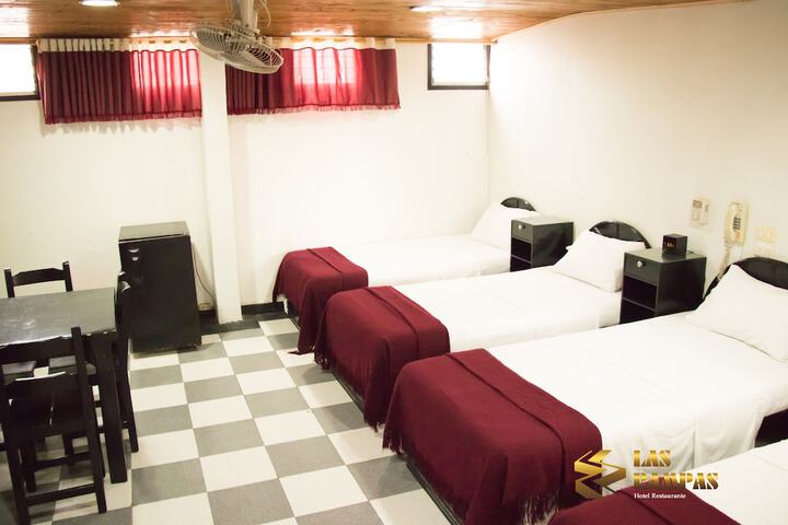 Room 21 of 38