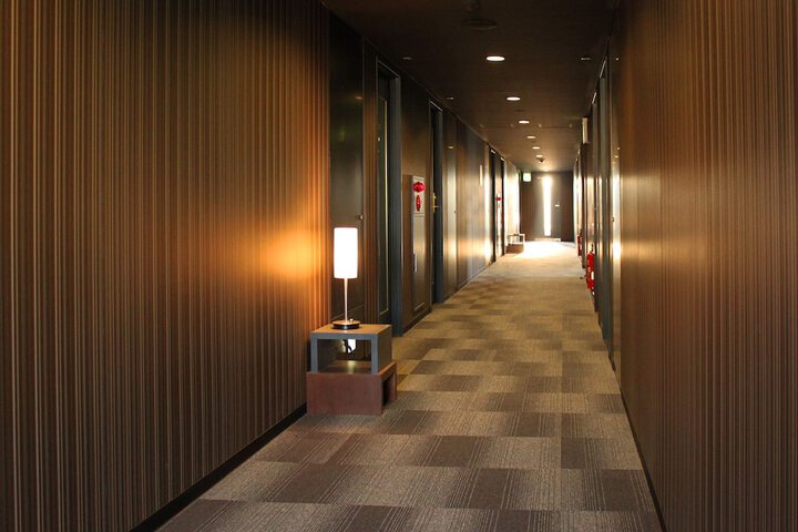 Ballroom/Hall 15 of 18