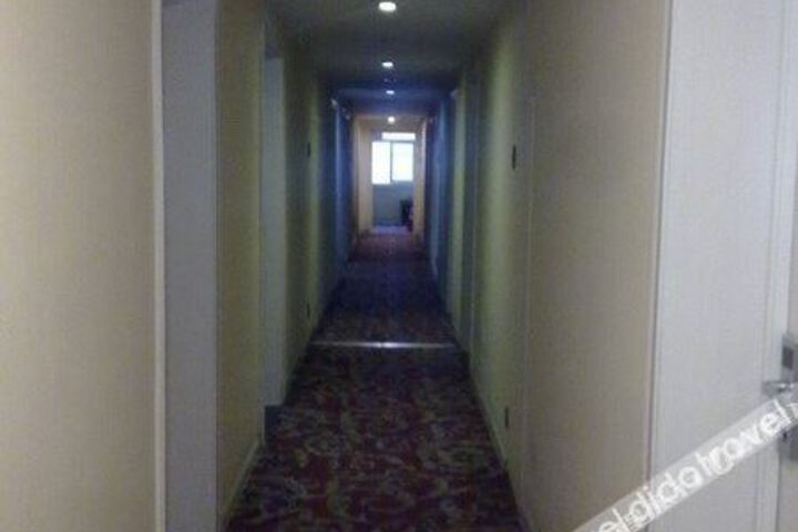 Hotel Interior 19 of 32