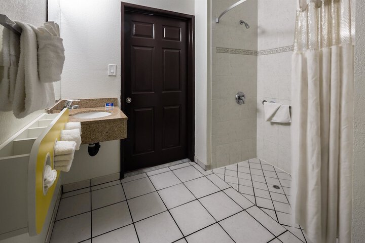 Bathroom Interior Photo