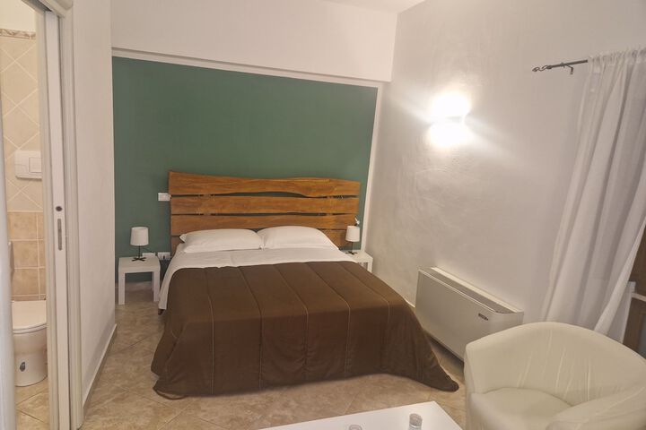 Room 3 of 12