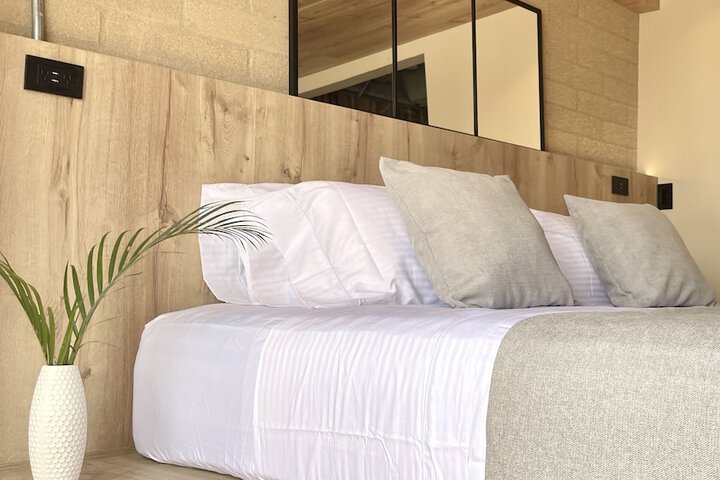 Room 21 of 188