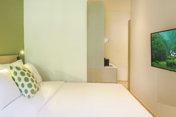 Room 14 of 51