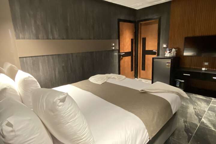 Room 41 of 114