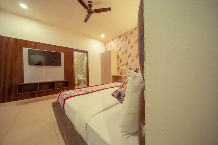 Room 21 of 48