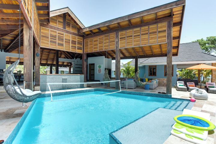 Pool 29 of 70