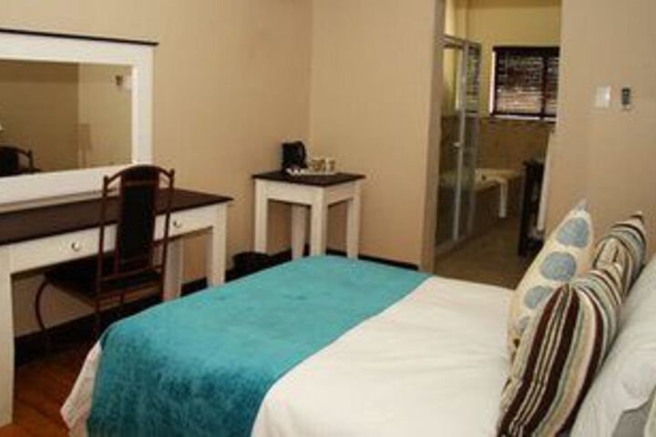 Room 20 of 33
