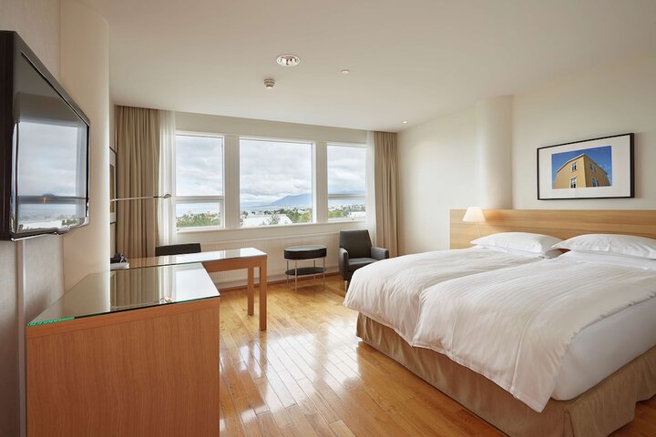 Room 32 of 119