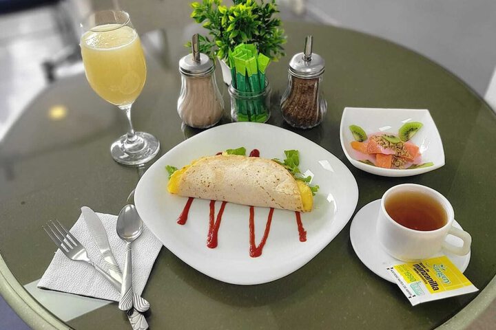 Dining 21 of 22