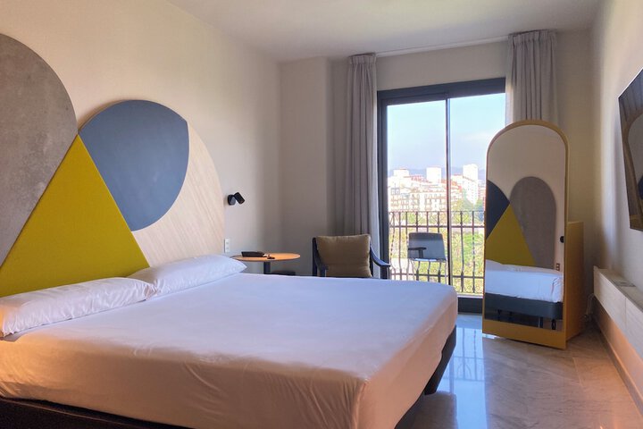 Room 51 of 265