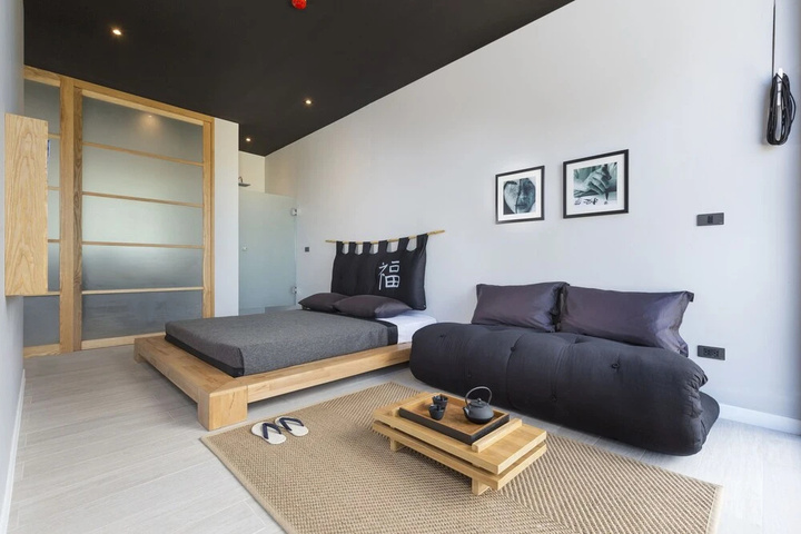 Room 5 of 20