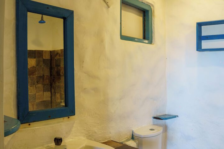 Room 3 of 7