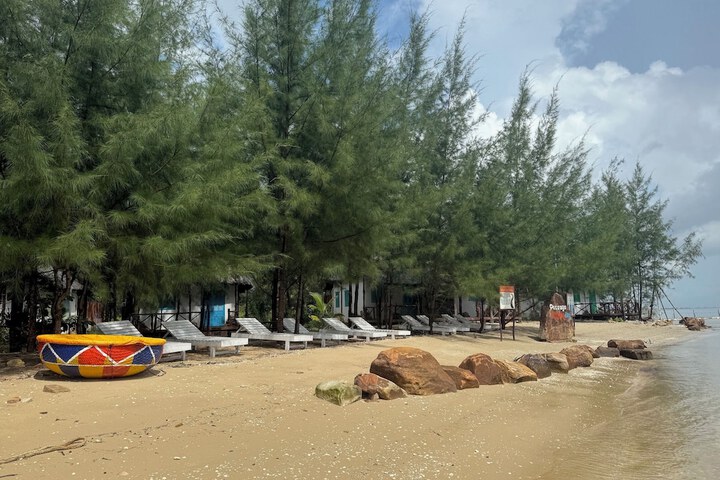 Beach 124 of 138