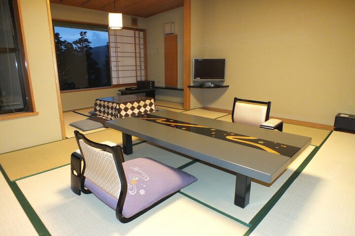Room 14 of 45