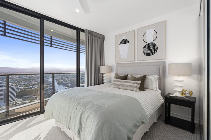 Room 32 of 213