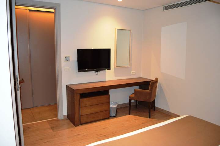 Room 52 of 128