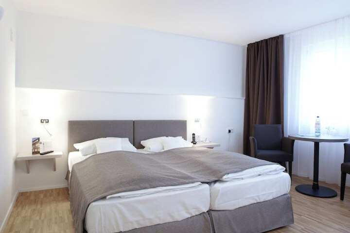 Room 14 of 67
