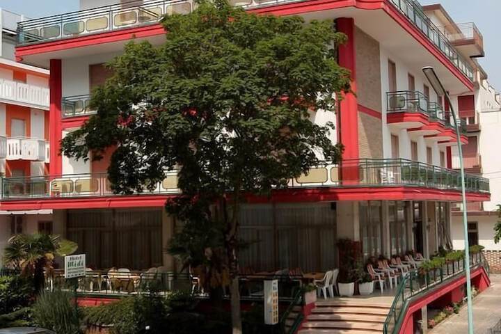Hotel 44 of 45