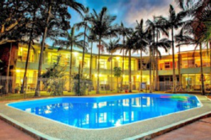 Hotel Exterior 103 of 228