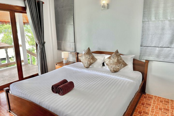 Room 27 of 51