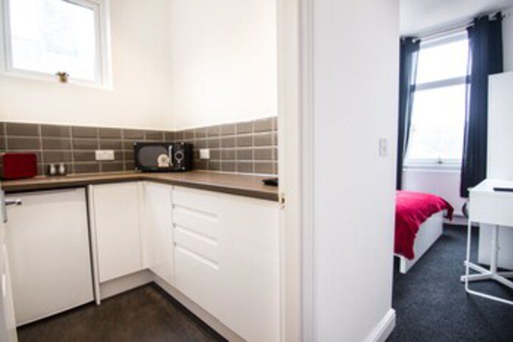 Room 5 of 14