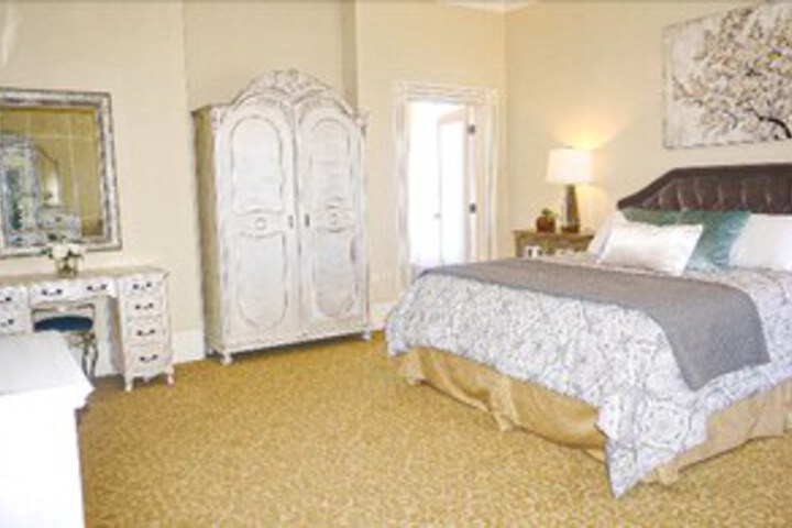 Room 35 of 53