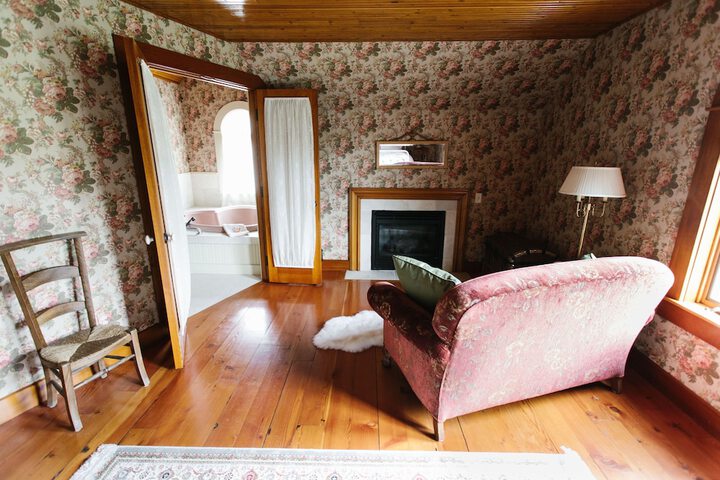 Room 3 of 46