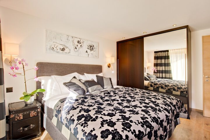 Room 5 of 22