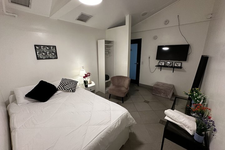 Room 4 of 22