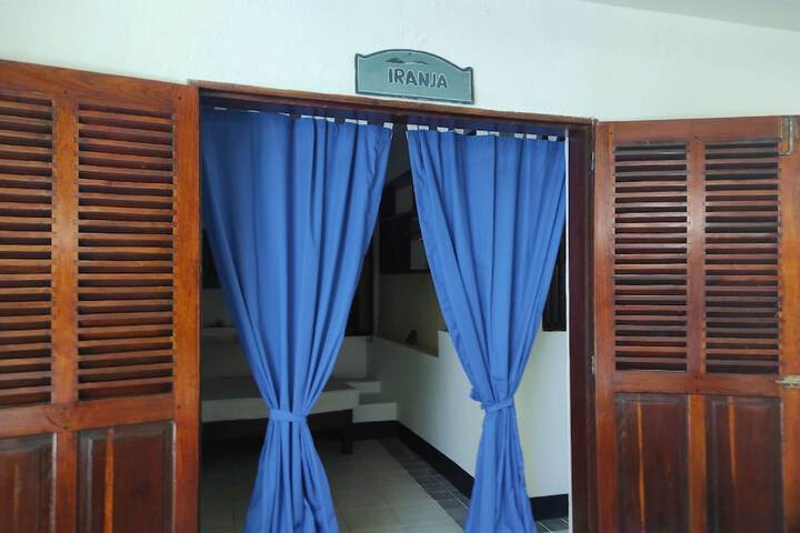 Room 17 of 85