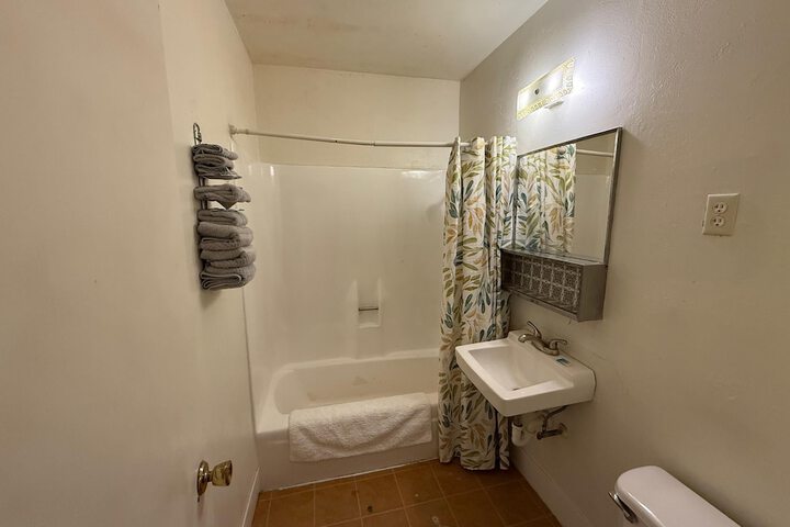 Room 26 of 37
