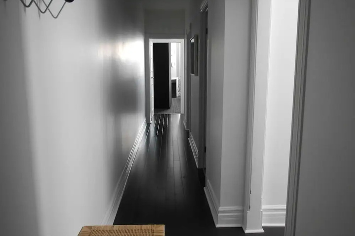 Room 12 of 18