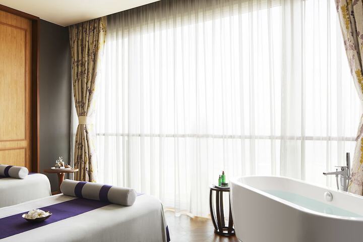 Room 40 of 63