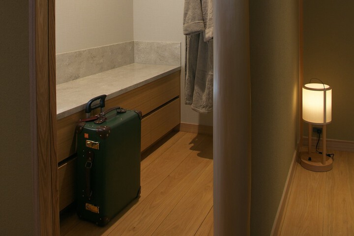 Room 24 of 110