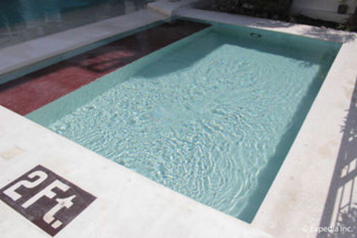 Pool 75 of 82