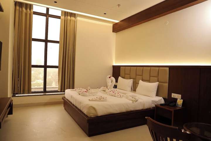 Room 2 of 21