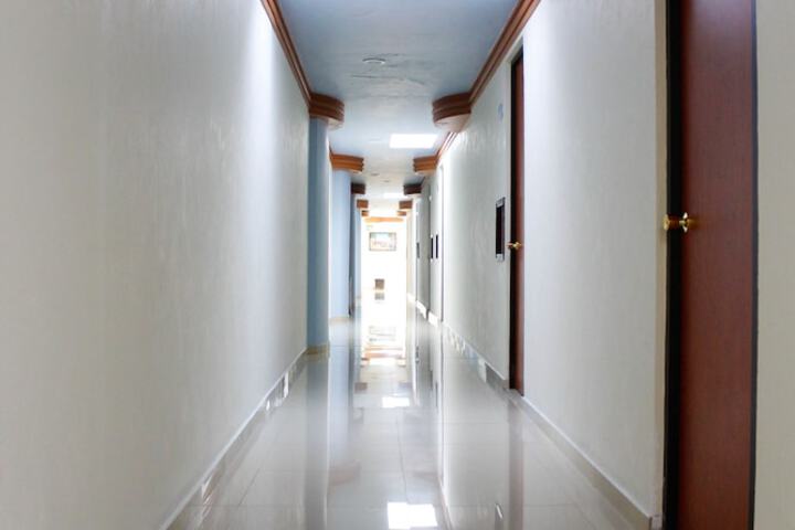 Ballroom/Hall 15 of 15