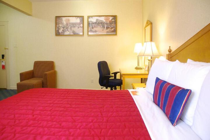 1 King 1 Double Beds Standard Room (4 of 8)