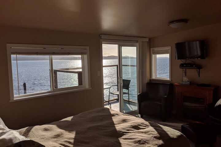 Room 22 of 85