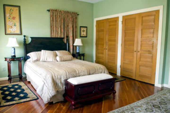 Room 8 of 22