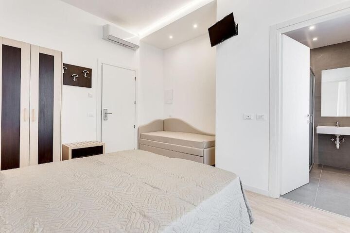 Room 12 of 31