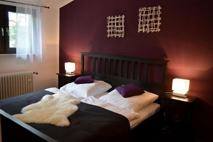 Room 2 of 36