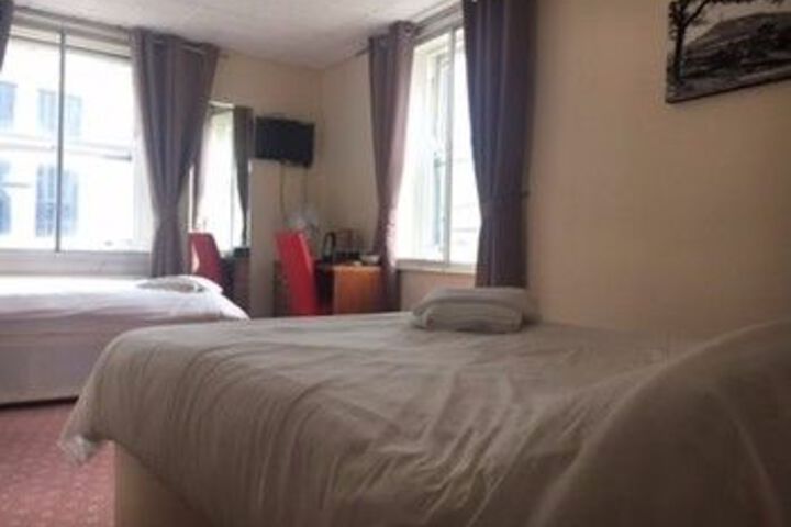 Room 44 of 117