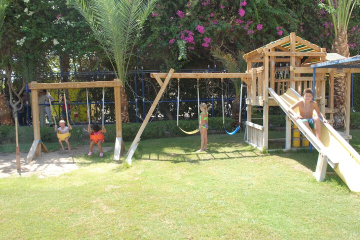 Childrens Activities 25 of 60