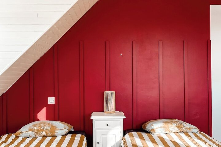 Room 10 of 45