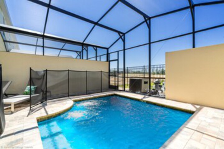 Pool 27 of 51
