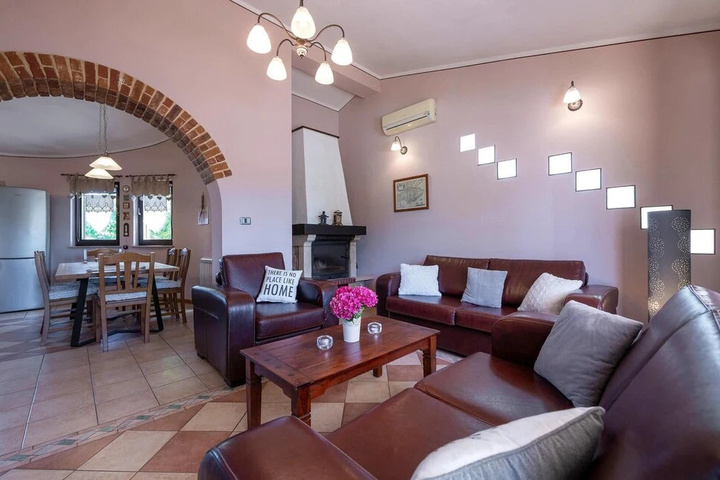 Stunning Home in Medulin With Wifi and 4 Bedrooms